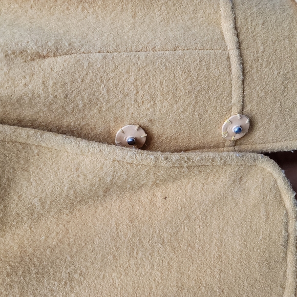 Vintage Yellow Sleeveless Wool Vest with Bow Detail - Picture 4 of 4